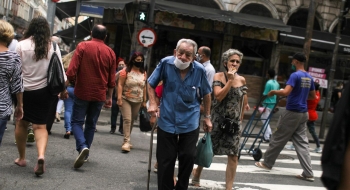 População brasileira chega a 213,3 milhões de pessoas em 2021